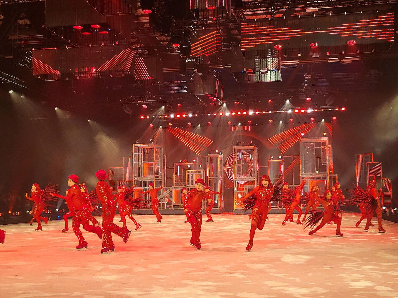 „Holiday on Ice“: Weltpremiere von „Horizons“ in Grefrath „Holiday on Ice“: Weltpremiere von „Horizons“ in Grefrath