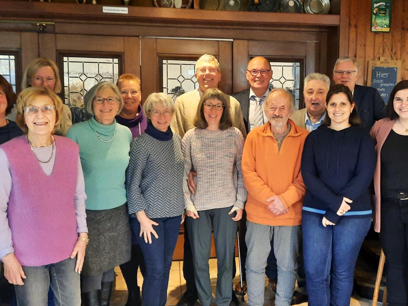 Jubilare und Neuaufnahmen beim Kirchenchor Sevelen Jubilare und Neuaufnahmen beim Kirchenchor Sevelen