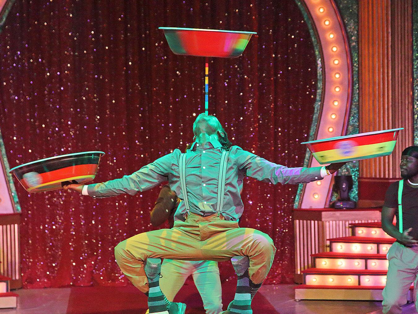 Verblüffende Artistik im Xantener Weihnachtscircus Verblüffende Artistik im Xantener Weihnachtscircus