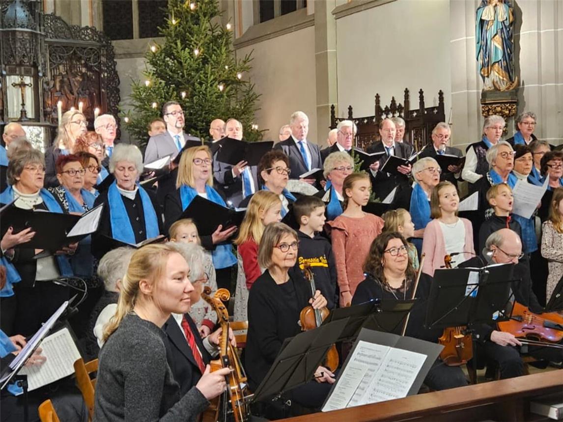Andacht mit Chormusik zur Weihnachtszeit