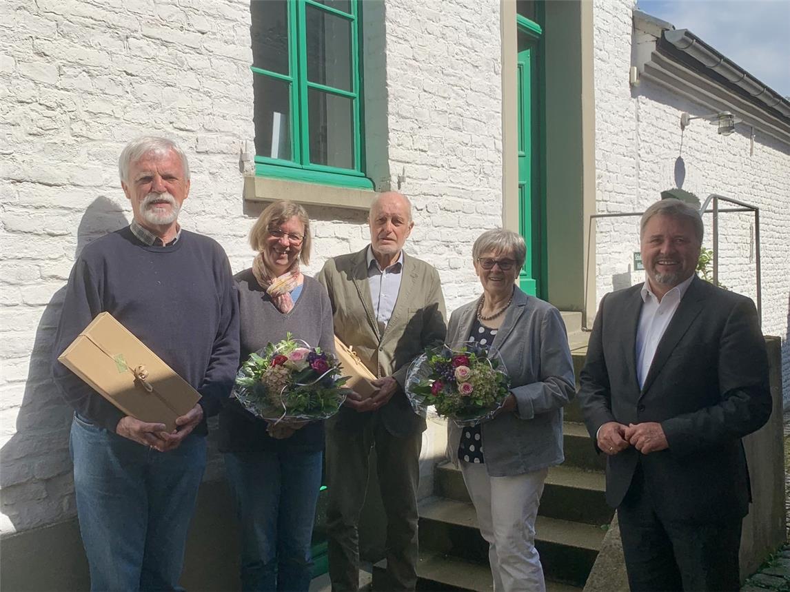 Eheleute van Leuck verabschiedet