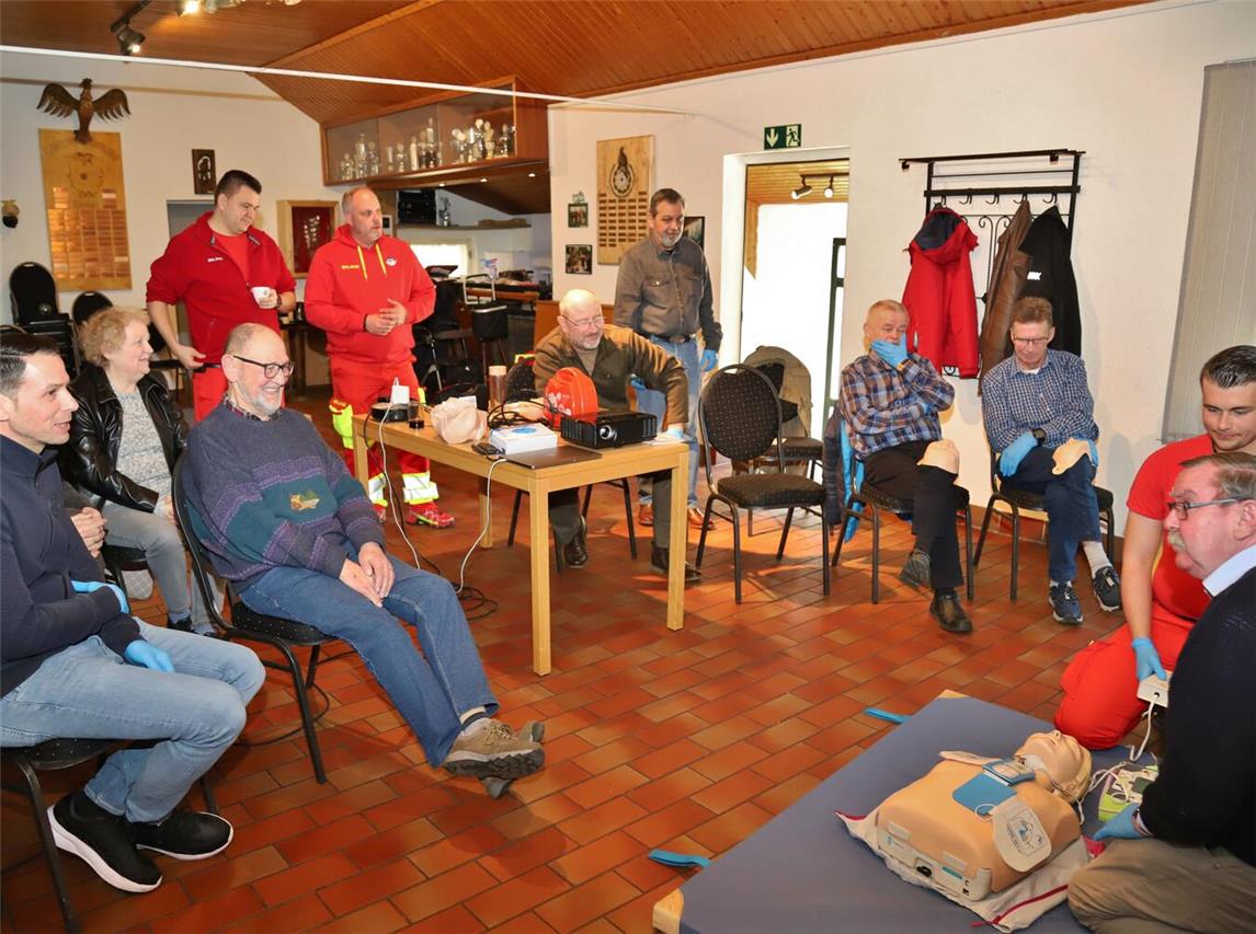 Ein „Volltreffer“: Erste-Hilfe-Kurs für Nierswalder Schützen