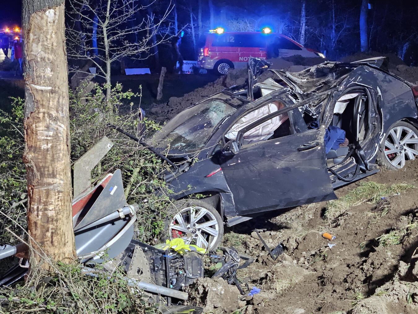 Schwerer Unfall auf dem Hülmer Deich 