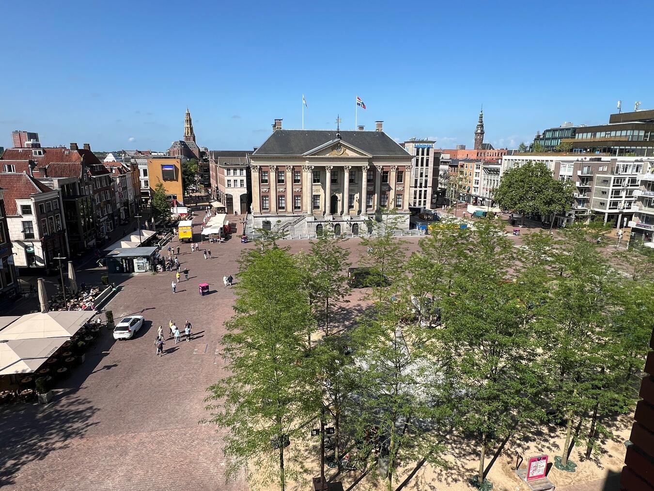 Blick aus dem Hotelzimmer auf den Grote Markt.