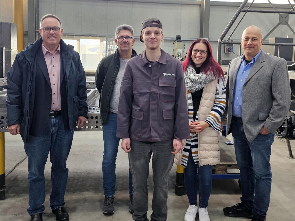 Blicken auf eine erfolgreiche Zeit zurück: (v.l.) Stefan Schapfeld, Hubert Opwis, Kevin Rosenberg, Vanessa Wütscher und Sascha Piron. NN-Foto: T. Langer