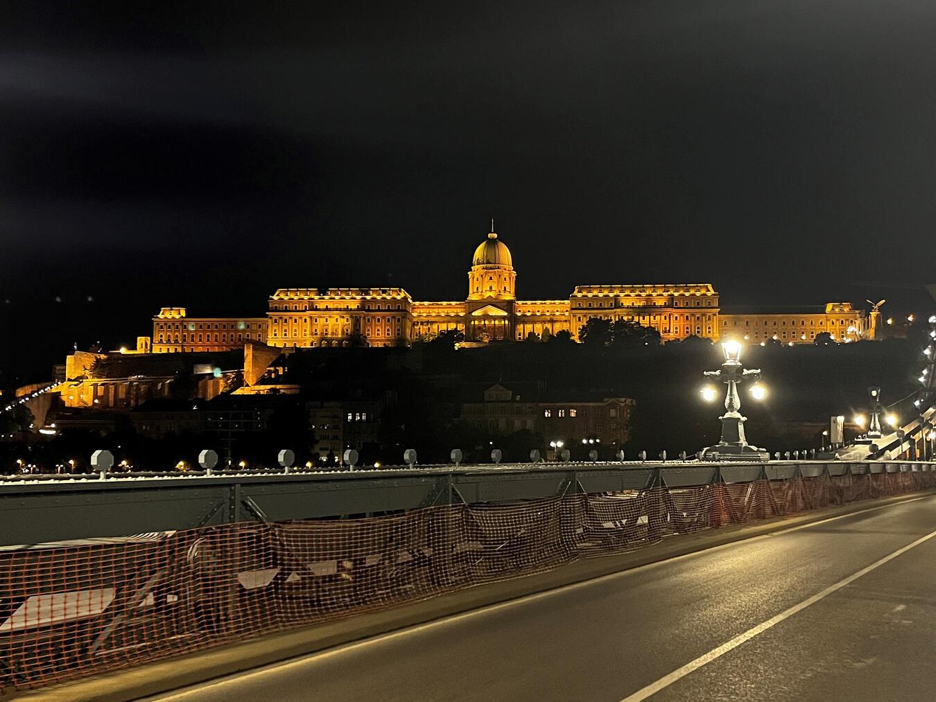 Bratislava, die Hauptstadt der Slowakei, gehörte zu Hommens Highlights – nicht nur bei Nacht.