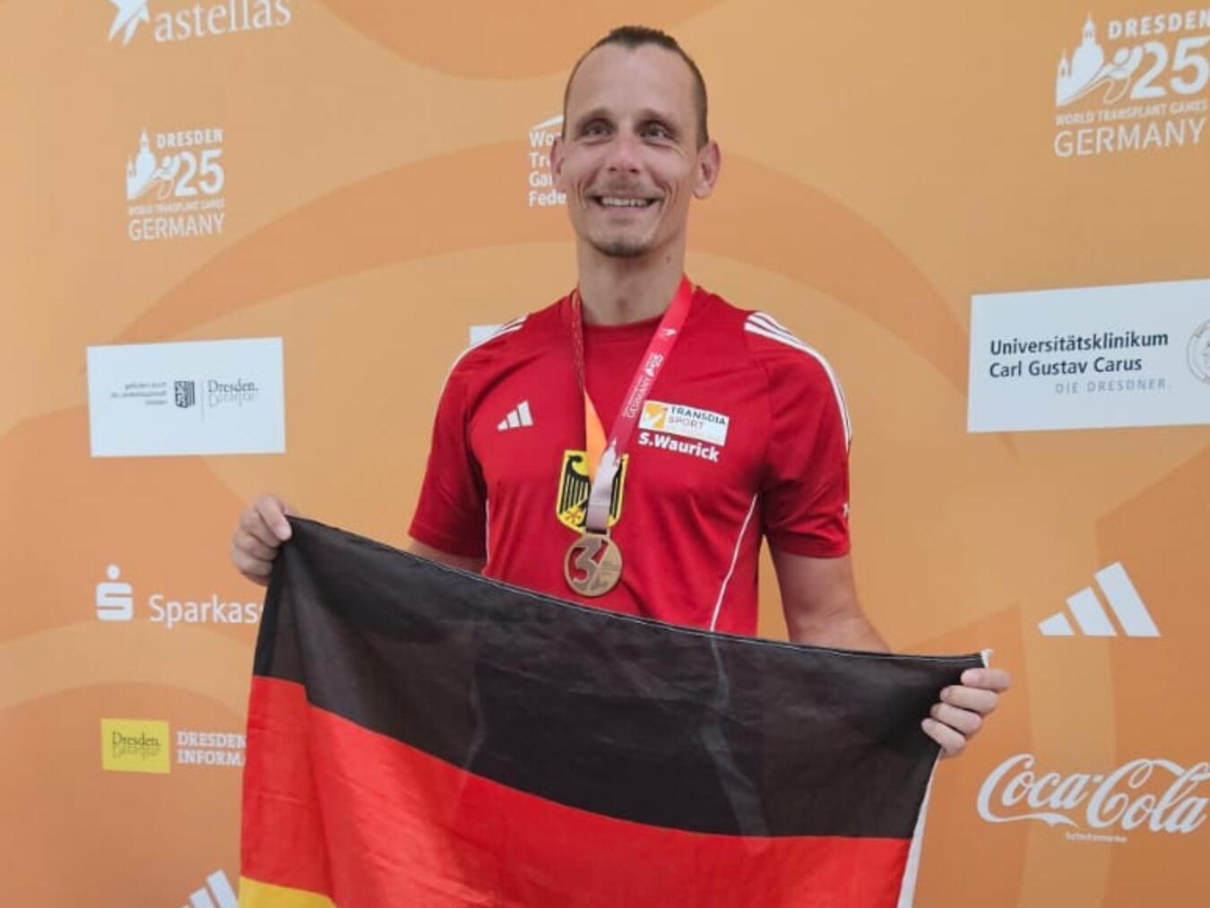 Zwei Weltmeister für den Kreis Kleve Bronze für Sebastian Waurick im Schwimmen.