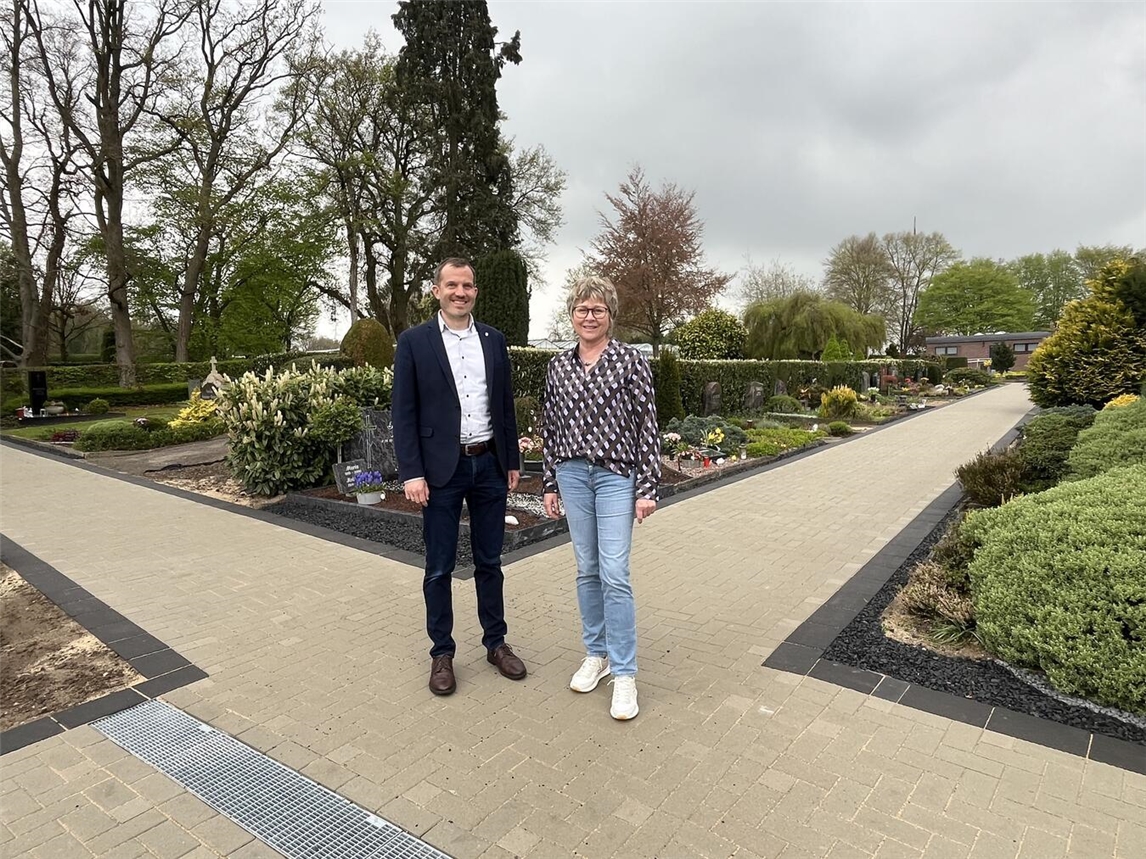 Bürgermeister Bernd Kuse und Ortsvorsteherin Annemarie Fleuth. Foto: Stadt Straelen