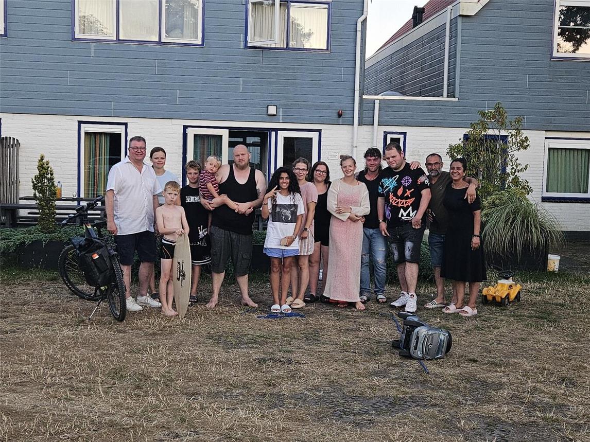 Bürgermeister Georg Koenen (l.) kam überraschend zu Besuch. Foto: privat