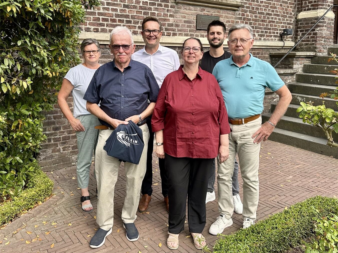 "Bürgermeister Sven Kaiser mit Schiedspersonen bei Dankesfeier im Rathaus Geldern"