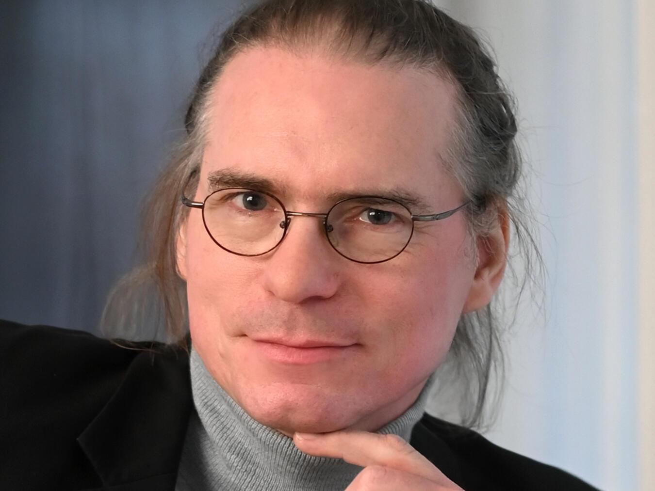 Bundestagskandidat Olaf Plotke informiert am Samstag, 15. Februar, in Wachtendonk zum Thema „Elektromobilität“.Foto: MvO