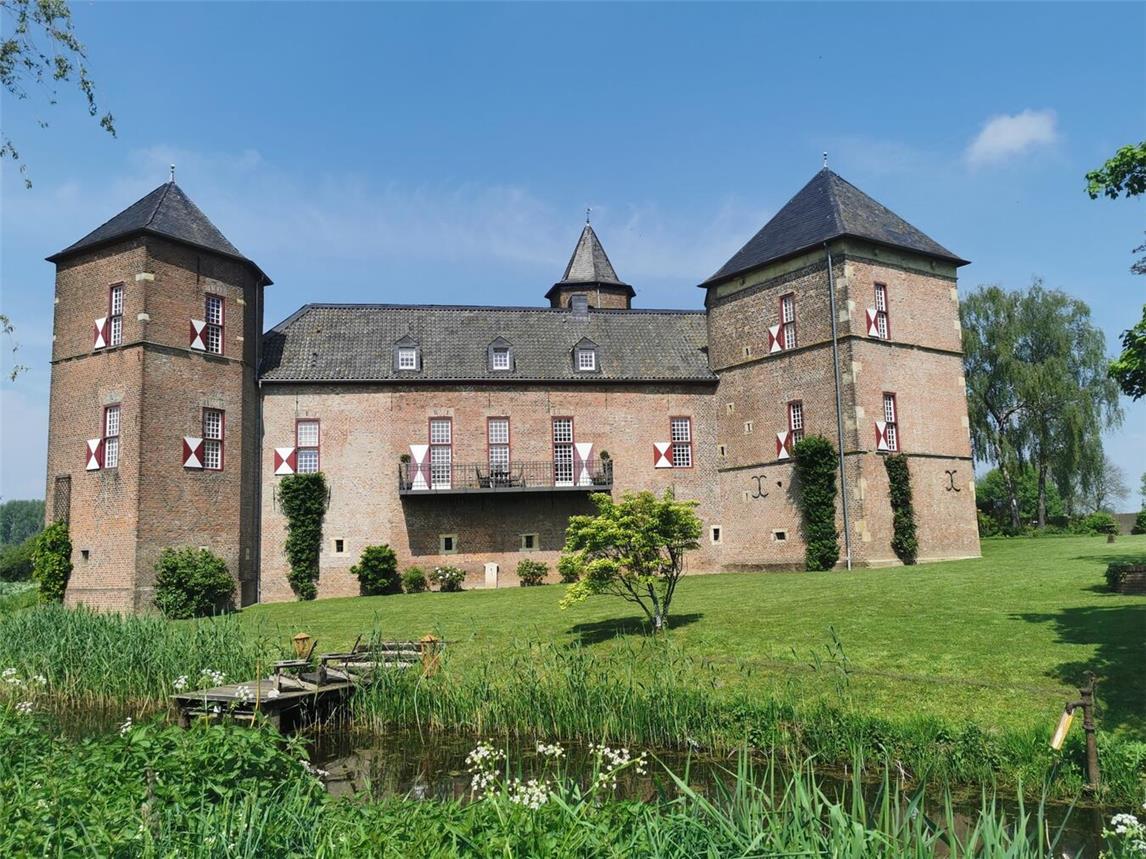Burg Zelem hat eine über 1000-jährige Geschichte. Foto: Birgit van den Boom