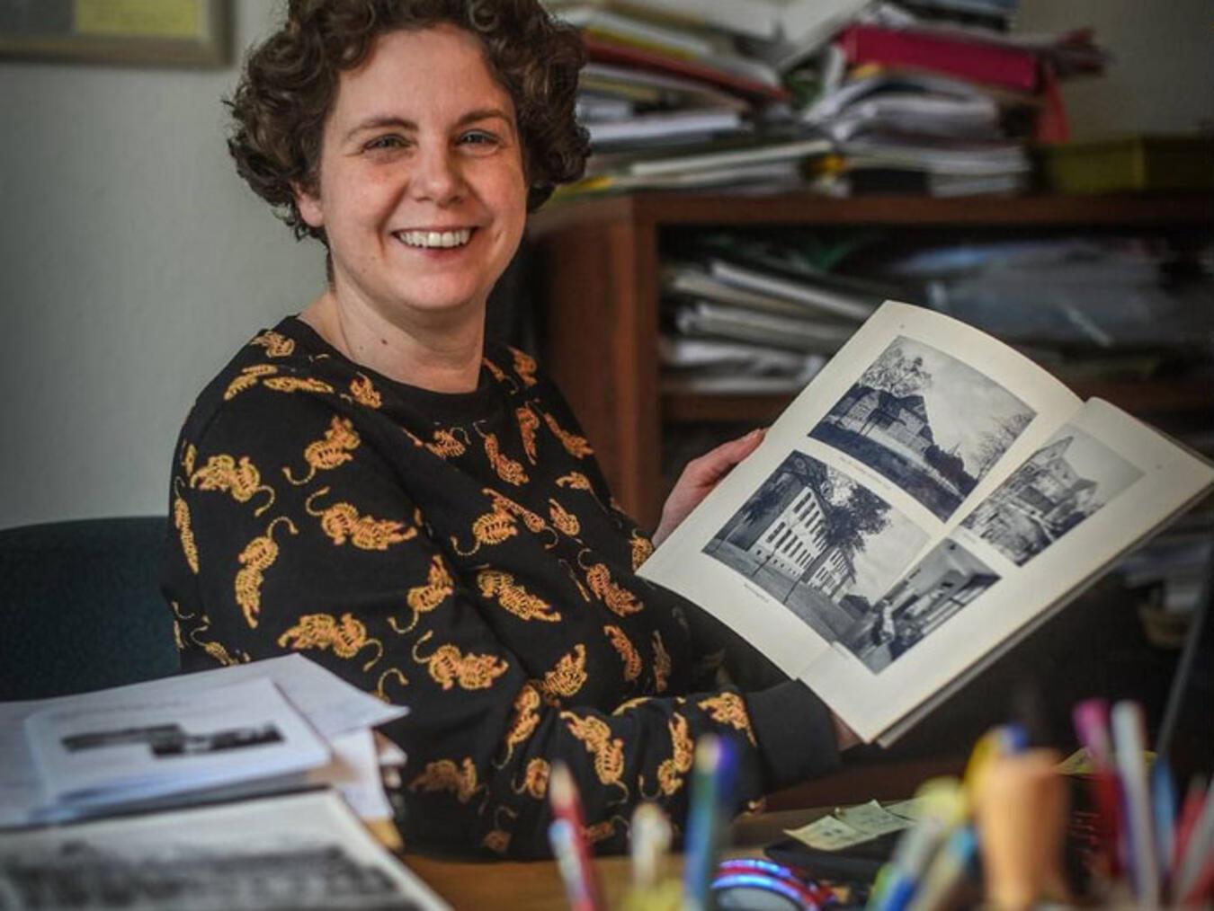 Charlotte Giesbers stellt am Samstag ihr Buch in der Buchhandlung Hintzen vor. Foto: MvO