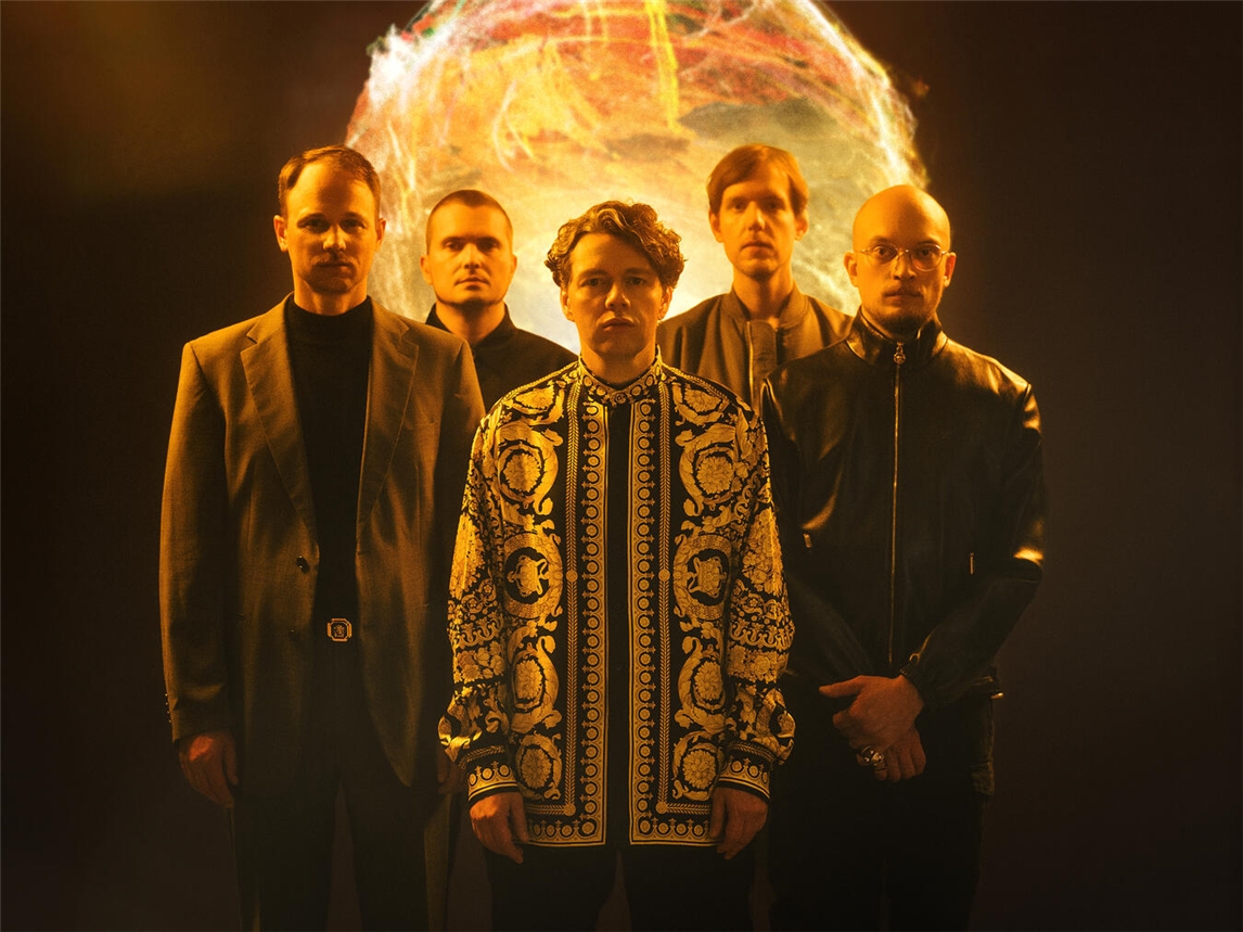 "Christian Friedel mit Woods of Birnam live beim Haldern Pop Festival, neues Album Solaris Präsentation"