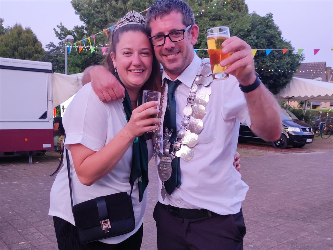 Christoph Janssen und Elena Kropmann regieren jetzt in Wyler. Foto: St. Johannes Schützen