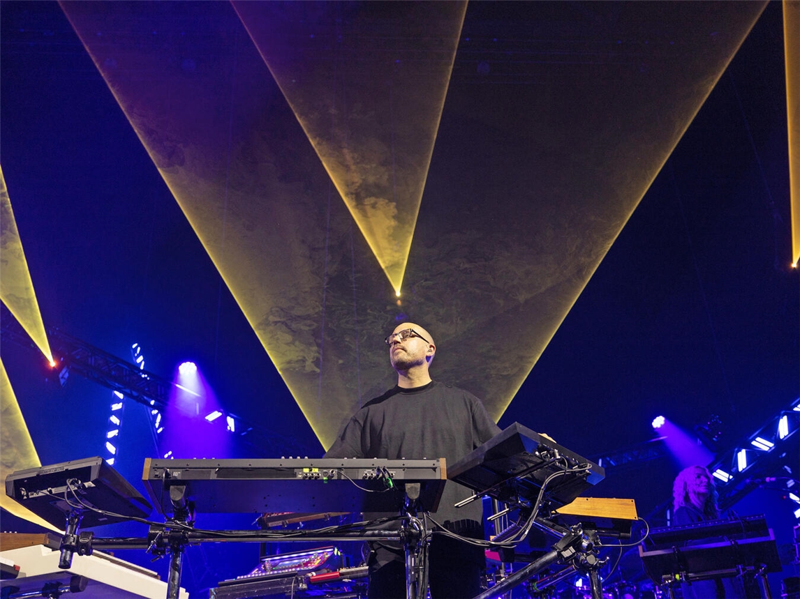 Christopher von Deylen alias „Schiller“ gastiert am Sonntag, 10. Mai, in Oberhausen. Foto: Thomas Rabsch
