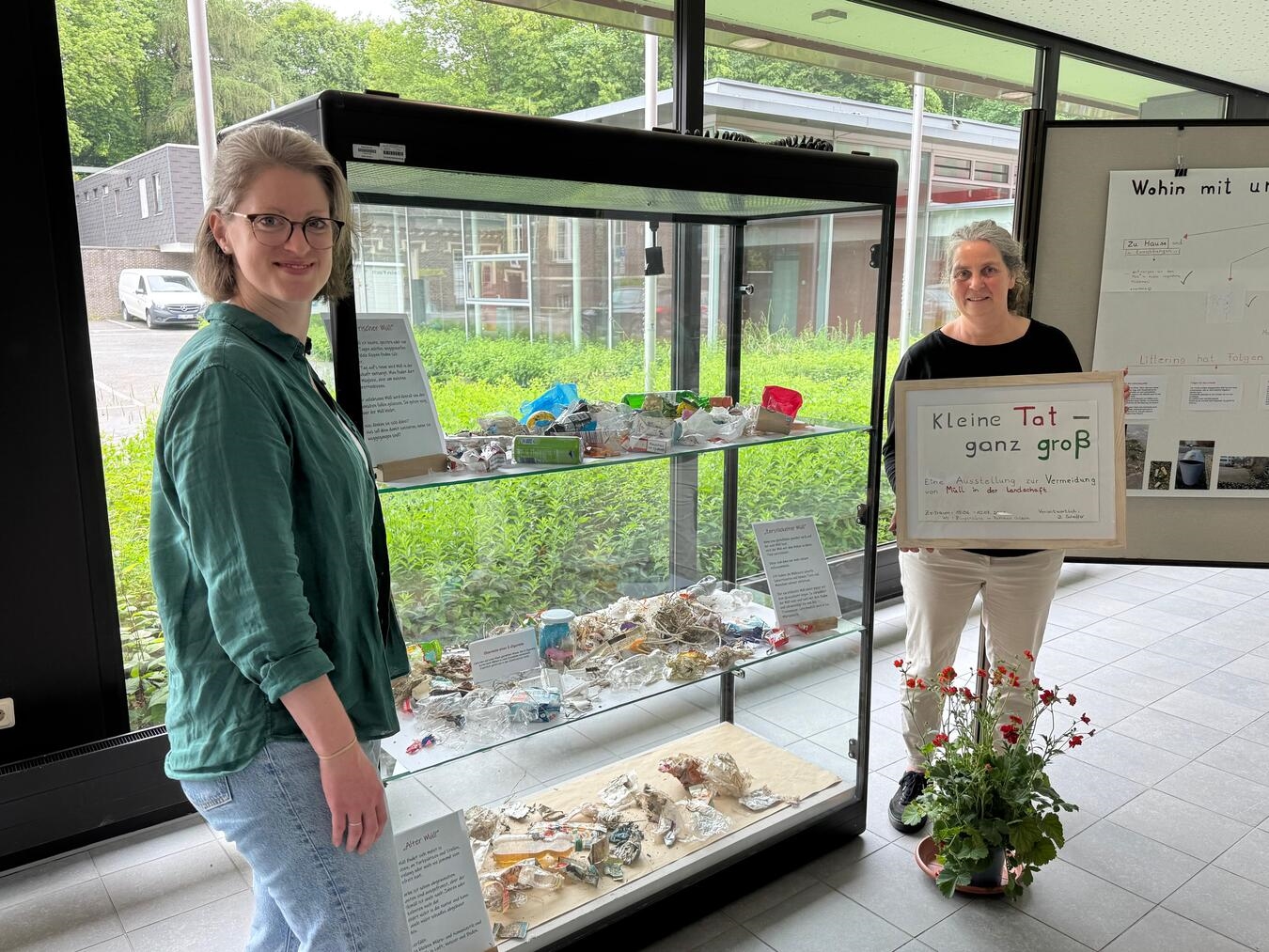 "Anne Klatt und Daniela Scheffer bei Kunstausstellung in Geldern, hoffen auf Besucher"