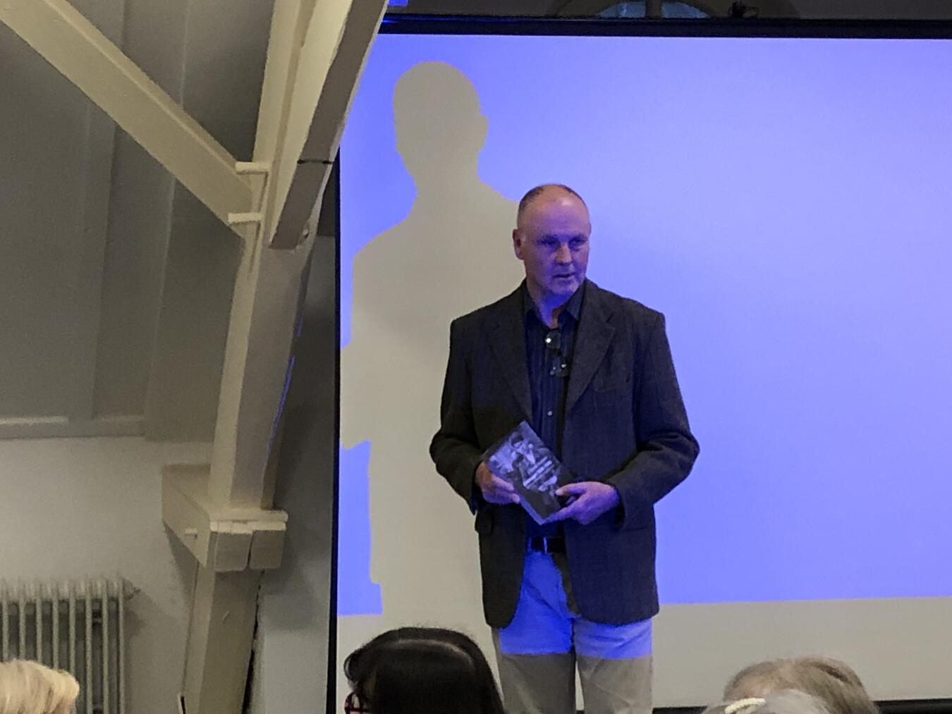 Clemens Reinders im Bürgerhaus in Rees. Foto: privat