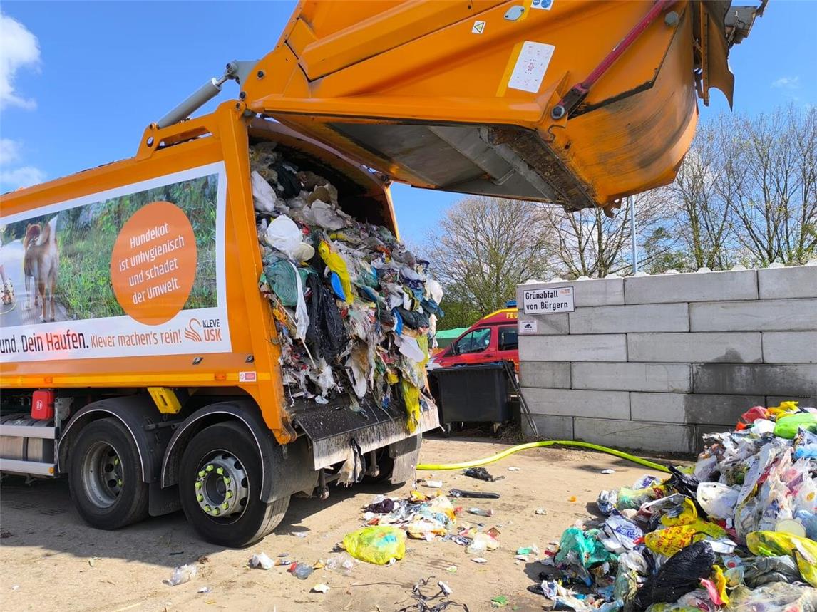 Dank des schnellen und koordinierten Handelns aller Beteiligten konnte eine größere Gefahr verhindert werden. Foto: Feuerwehr Kleve
