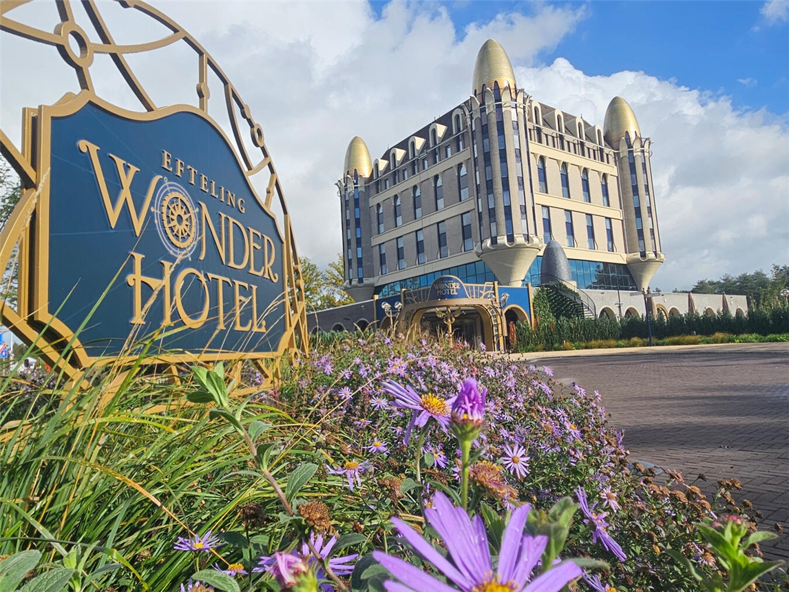 Ein Freizeitpark mit Seele Das bezaubernde Wonder Hotel liegt nur wenige Meter vom Park entfernt. Morgens darf man bereits eine halbe Stunde vor offizieller Park-Öffnung auf das Gelände. NN-Foto: vs