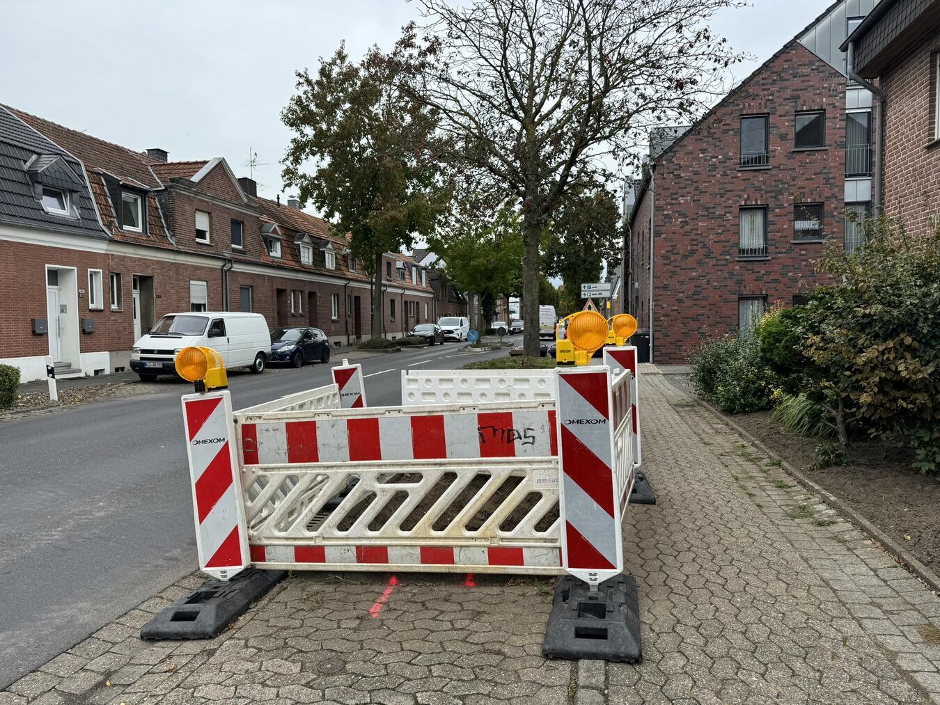 Digitale Anzeigetafeln werden aufgebaut Das Bild zeigt den Aufbau an der Gelderner Straße. Foto: © Wallfahrtsstadt Kevelaer