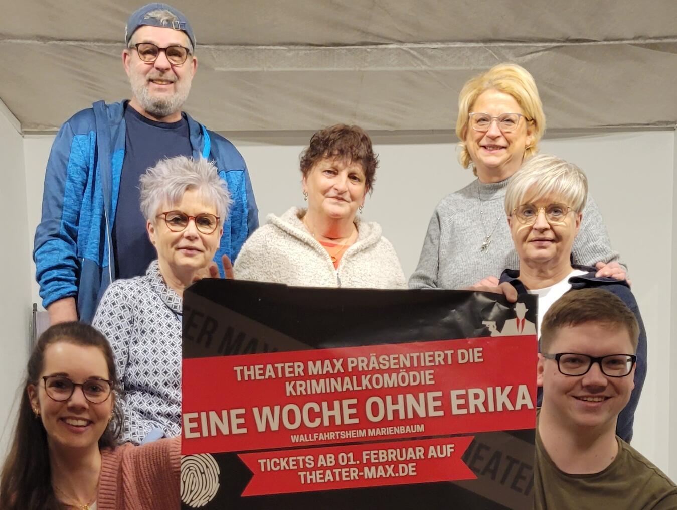 Das Ensemble freut sich auf die Vorstellungen. Foto: Theater MaX