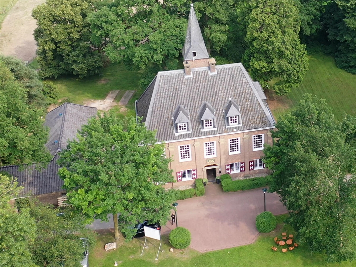 Das Ensemble Schlösschen Borghees. Foto: privat