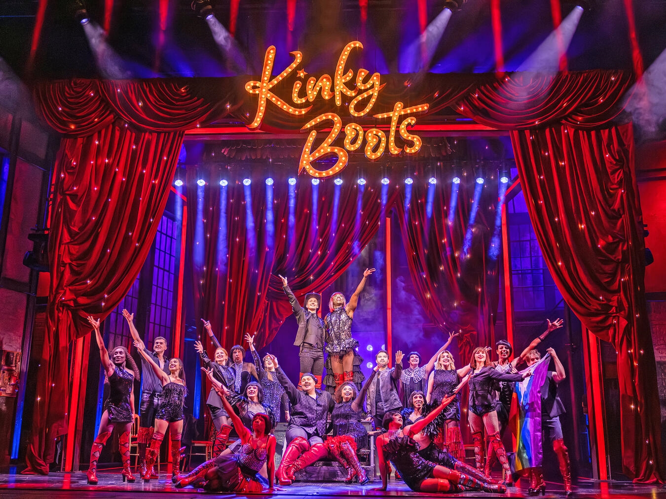 Das Erfolgsmusical „Kinky Boots gastiert ab dem 20. Januar in Oberhausen. Foto: Pamela Raith