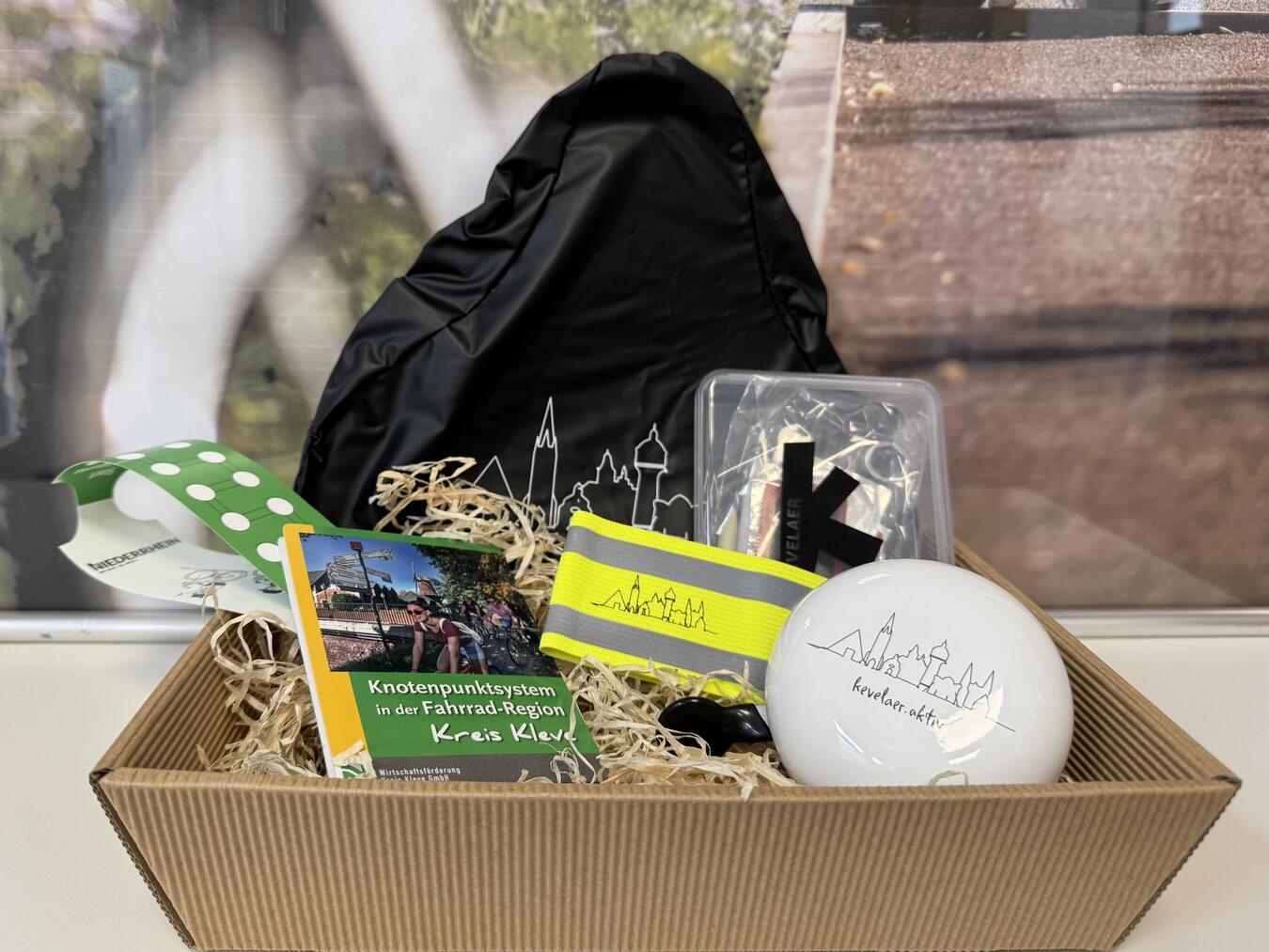 Das Fahrradset vom Kevelaer-Marketing ist der perfekte Begleiter für eine Fahrradtour am Niederrhein. Foto:Wallfahrtsstadt Kevelaer