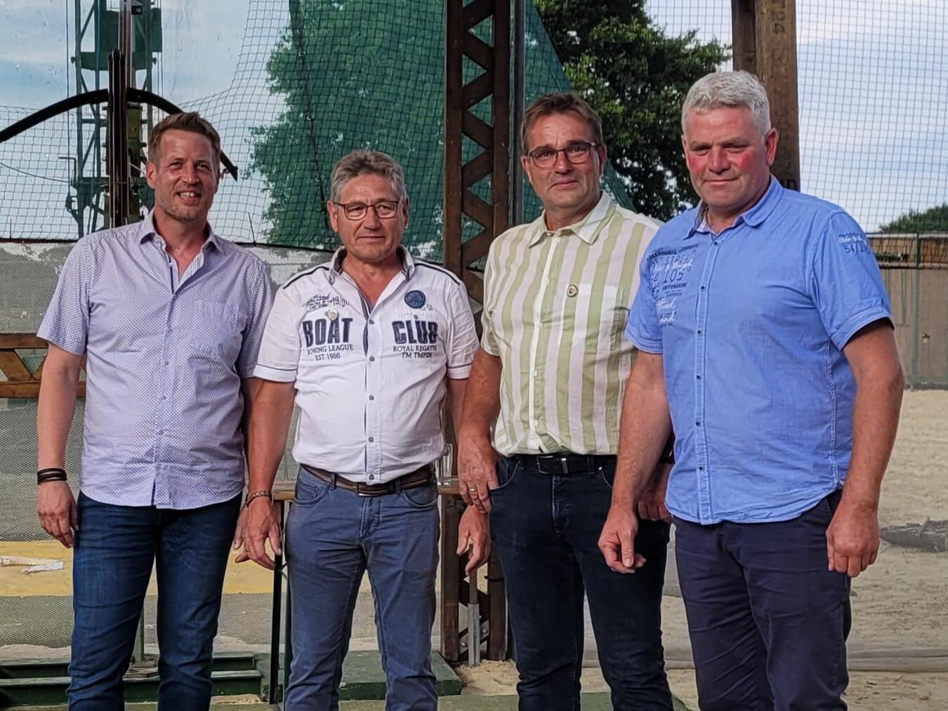 Alexander Kiwitz regiert in Mörmter – Ursel – Willich Das Foto zeigt die Aspiranten 2024 (v.l.n.r.): Ulrich Tönnishoff, Karl Langenberg, Peter Postertz und Alexander Kiwitz. Foto: privat