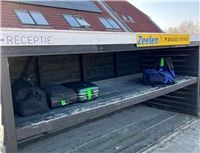 Das Gepäck wird kostenlos vom Fährhafen zur Unterkunft gebracht.