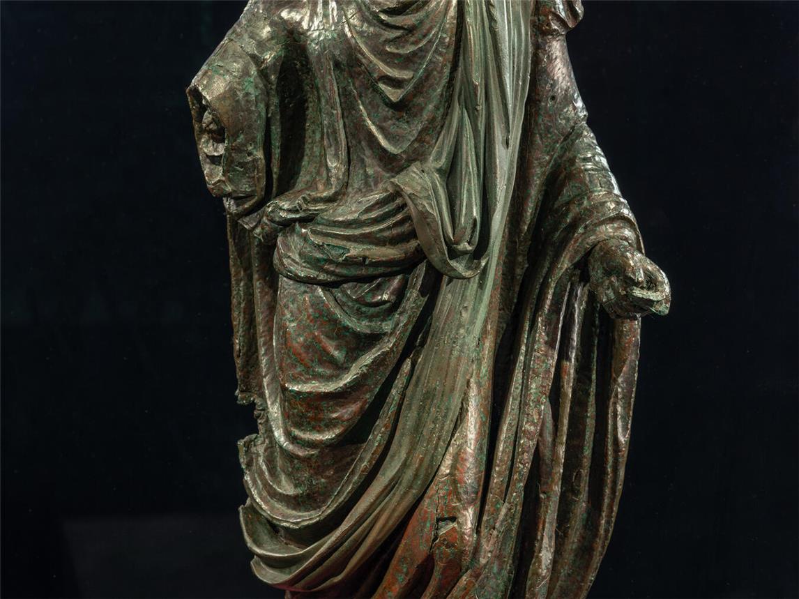 Das „Gesicht“ der Sonderausstellung: Der Genius des Senats vom städtischen Forum in Mérida. Foto: Axel Thünkel/DGPh