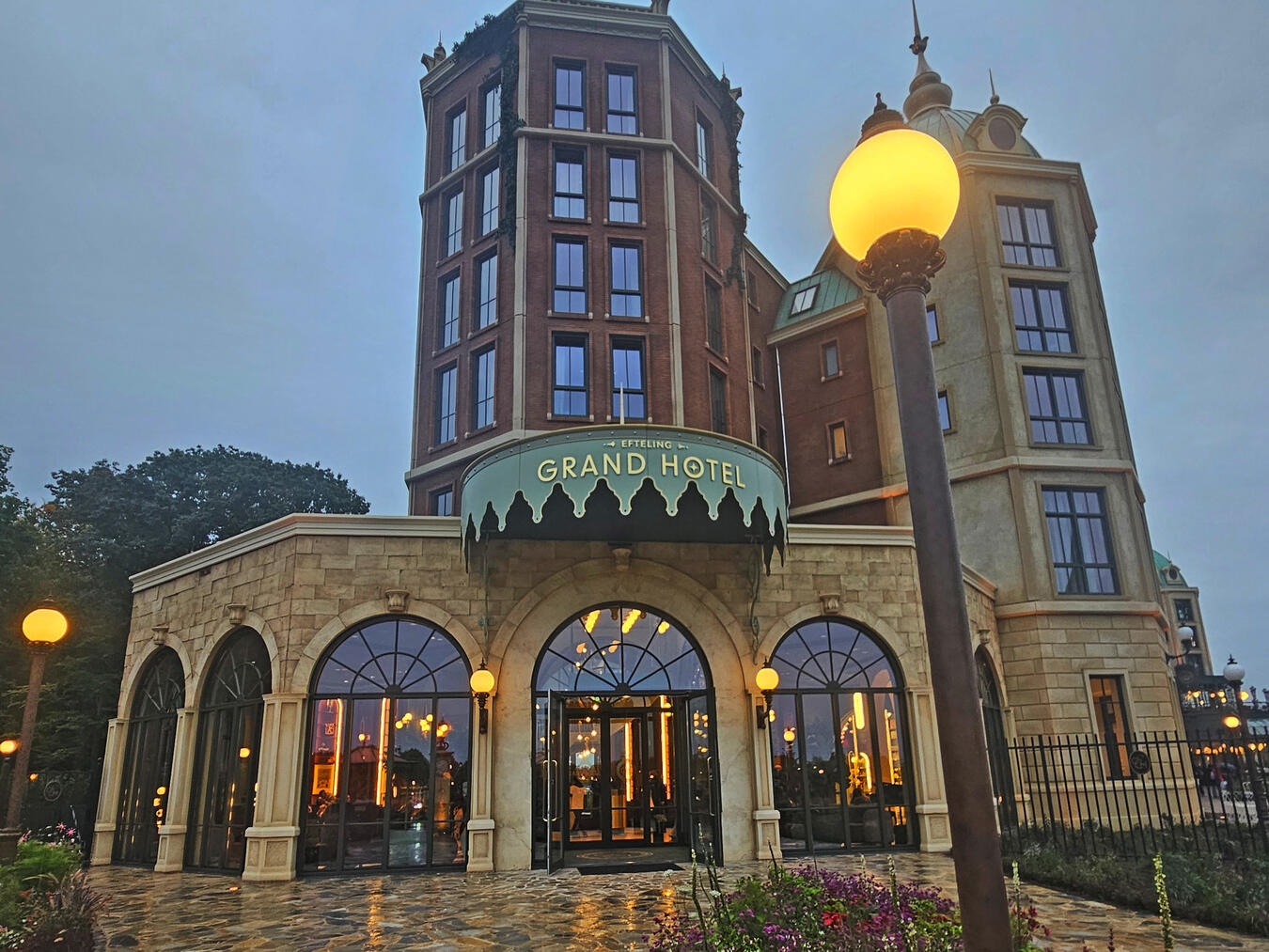 Ein Freizeitpark mit Seele Das Grand Hotel entführt in eine andere Zeit. NN-Foto: vs