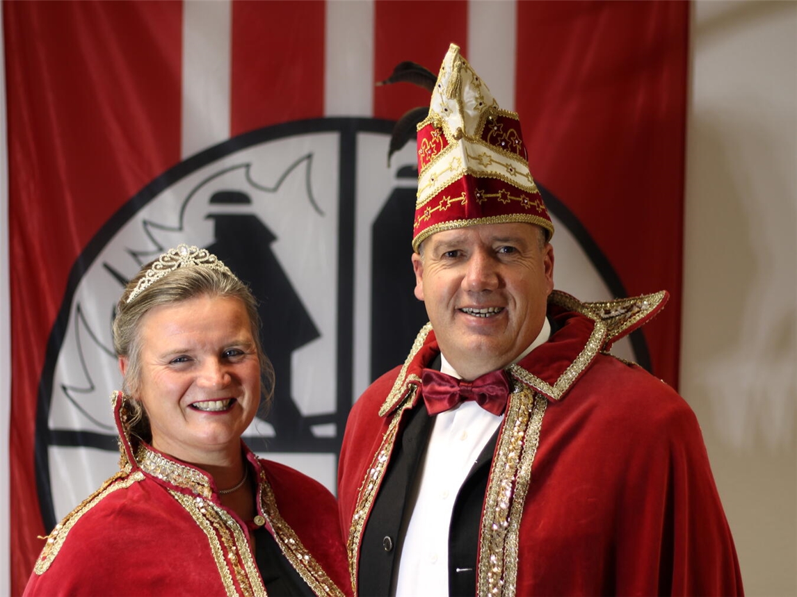 Das Halderner Prinzenpaar Stefan und Tanja Seesing freut sich auf die Karnevalssitzungen im Saal Tepferdt. Foto: privat