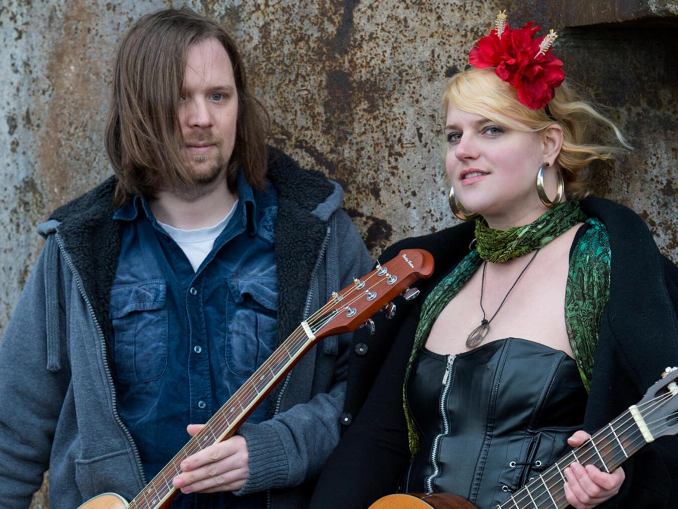 Das „Jaana Redflower“-Duo kommt aus dem Ruhrgebiet. Foto: Heinz Spütz