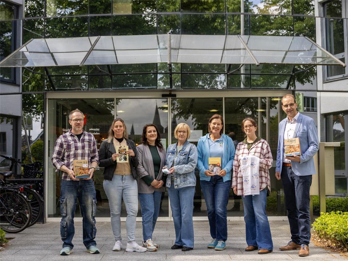 Das Jugendamt der Stadt Kleve begrüßt ab sofort alle neugeborenen Kinder im Stadtgebiet mit einem persönlichen Willkommensbesuch. Foto: Stadt Kleve