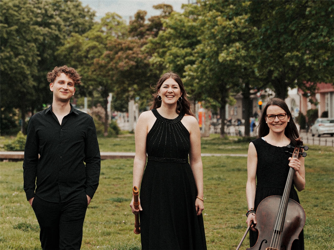Das junge Ensemble Barock_Plus begibt sich im Museum Kurhaus auf eine faszinierende Reise durch die dunklen Seiten der Musikgeschichte. Foto: Taeseok/ohtografie