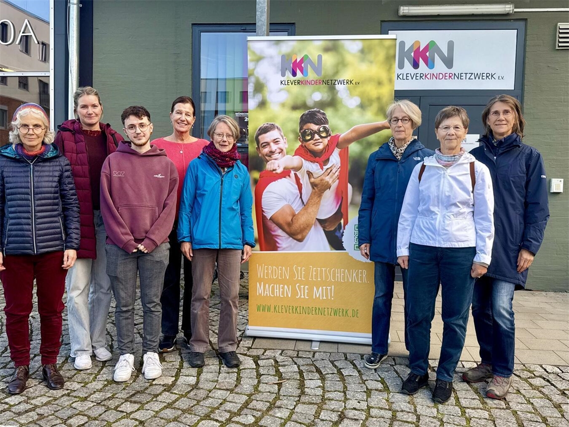 Das Klever Kindernetzwerk und die "Zeitschenker" geben Kindern das vielleicht Wertvollste im Leben: Zeit. NN-Foto: SP