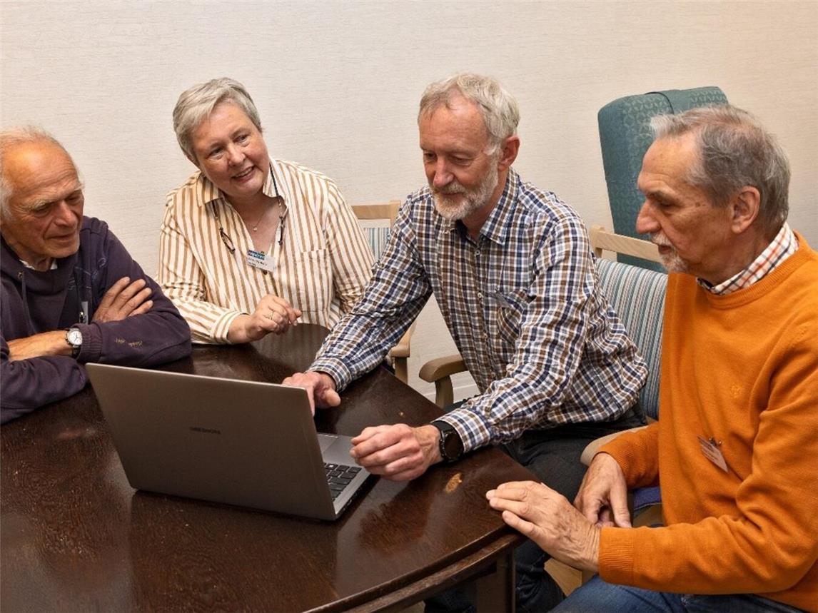 Das Linux-Team der ReparierBar steht beratend und unterstützend zur Seite.Foto: privat