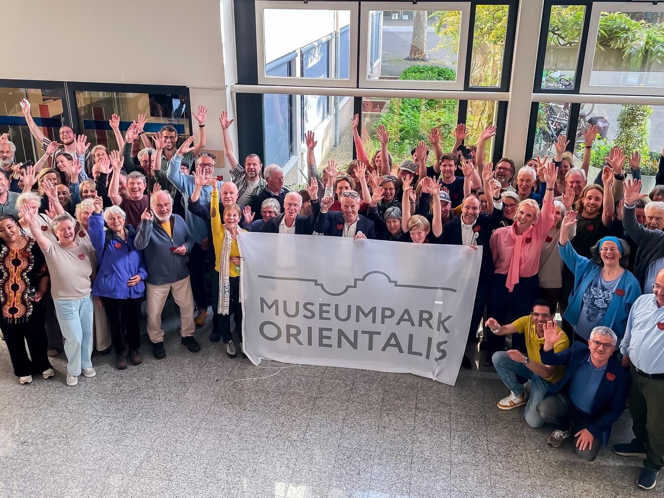 "Freudiges Museumsteam erhält Förderung des Gemeinderates Berg en Dal, Museumpark Orientalis"
