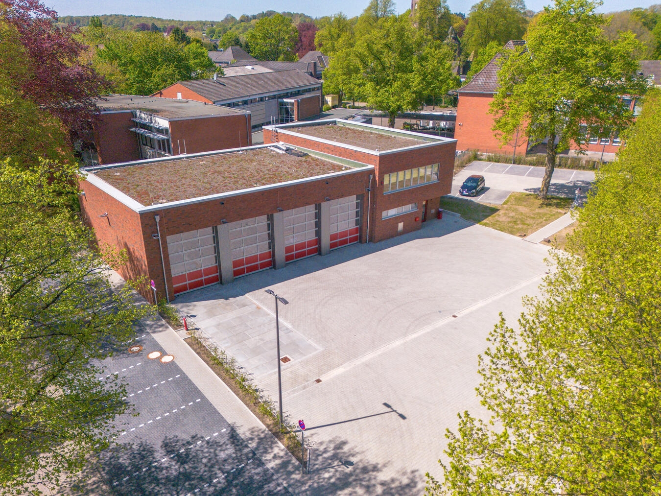 "Neues Feuerwehrgerätehaus Materborn, bereit für Eröffnung, Kleve Stadtansicht"