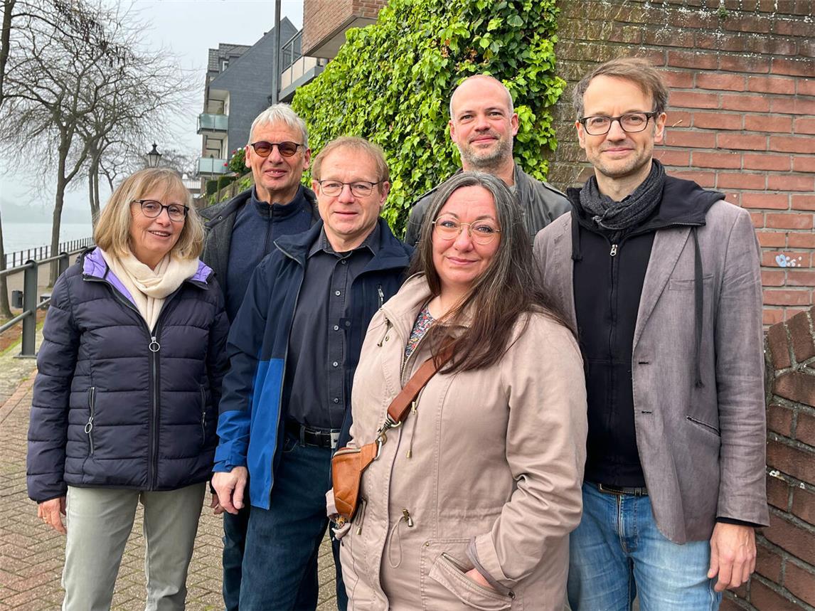 Das neue Leitungsteam (v.l.): Uta Becker, Kajo Scholten, Herbert Schramm, Stefanie Becker-Schulz, Christian Osterkamp und Marco Bonnes. Foto: Grüne Rees