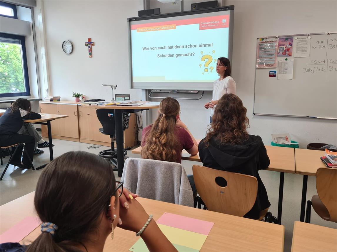 Das Projekt „Money-Check“ der Caritas macht fit für Finanzen.Foto: Caritasverband Geldern-Kevelaer