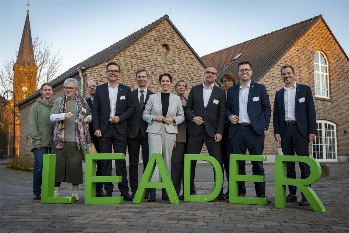 Regionalforum 2026 der Leader-Region Lei.La in Pont, Teilnehmer diskutieren nachhaltige ländliche Entwicklung.