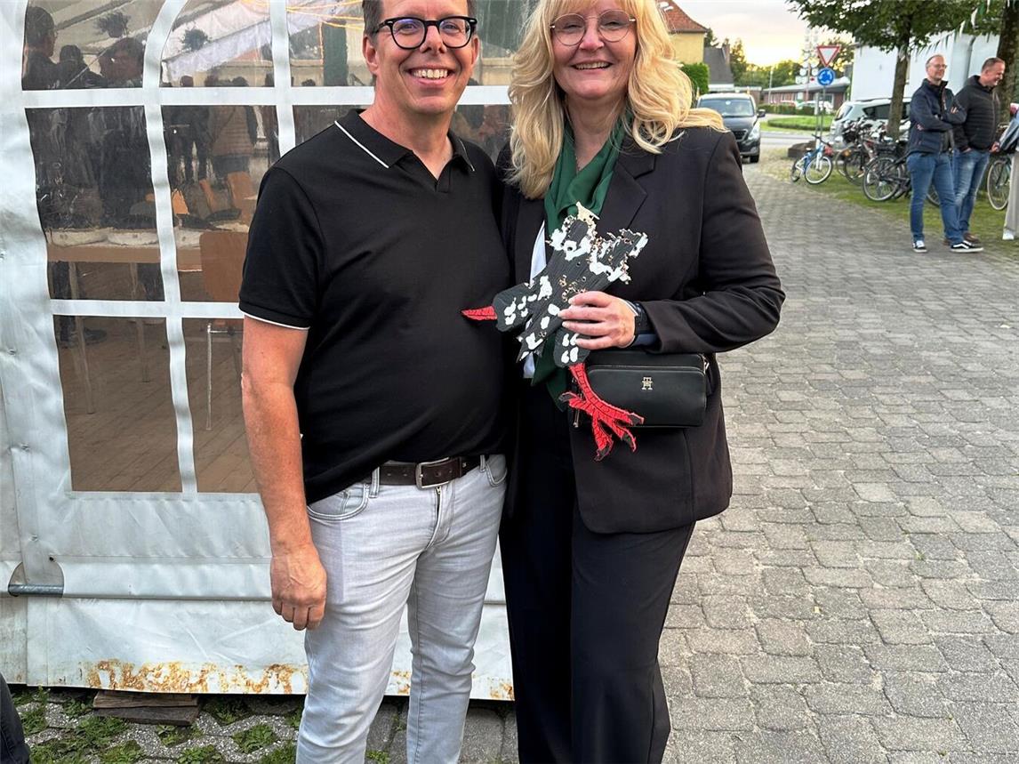 Das scheidende Königspaar: Petra I. van Os und Prinzgemahl Michael.Foto: Bürgerschützenverein Till-Moyland