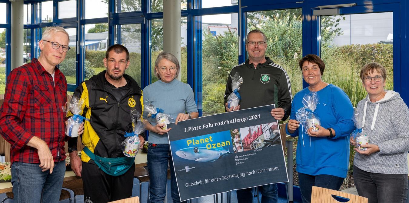 Das Siegerteam der Fahrrad-Challenge mit Herbert Seyen (2. v. li.). Foto: Haus Freudenberg