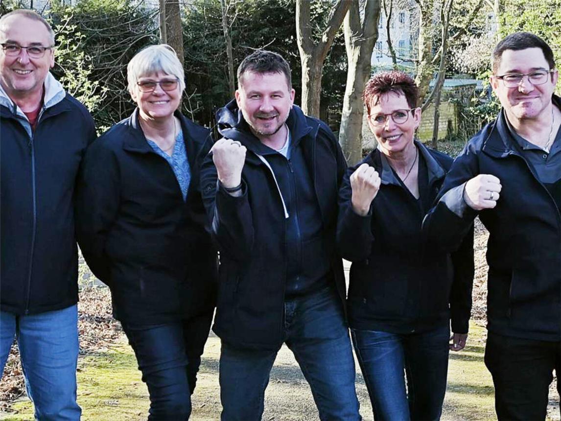 Das Team der Luftgewehr-Aufgelegt-Mannschaft: Andreas Bruns, Ulrike Langendonk, Sebastian Pietrass, Jutta Bruns und Thorsten Haas (v.l.) Foto: privat