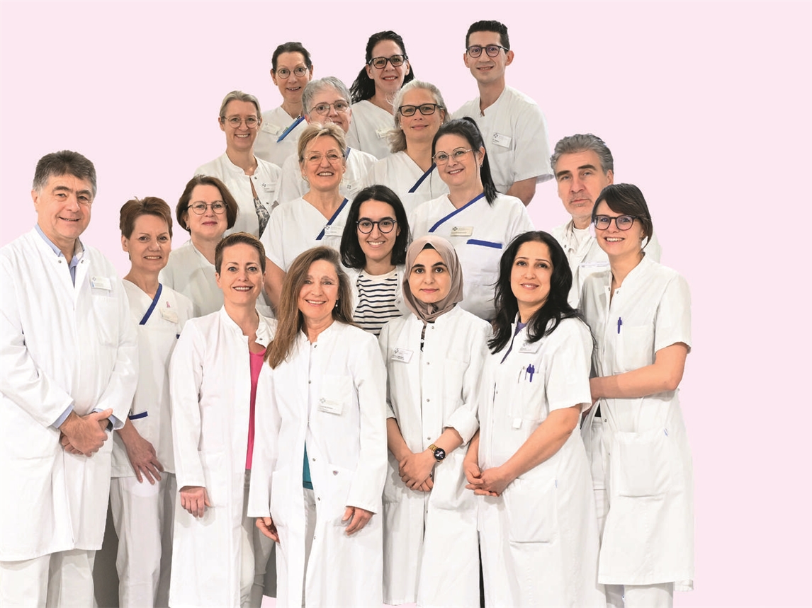 "Team des Brustzentrums des Katholischen Karl-Leisner-Klinikums, Gruppenfoto, Gesundheitswesen, KKLE"