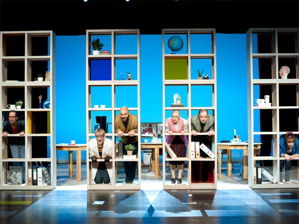 Das Theaterstück „Eingeschlossene Gesellschaft“ regt zum Lachen und Nachdenken an. Foto: Hermann Posch