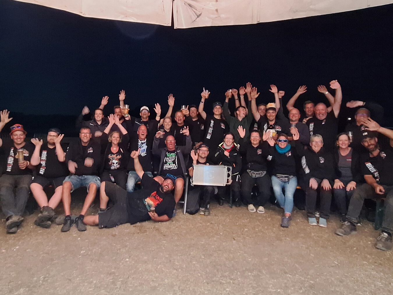 Der Acker wird beben "Trecker Treck Team Sonsbeck bei Wettkampf, landwirtschaftliche Traktoren, Motorsport-Event"